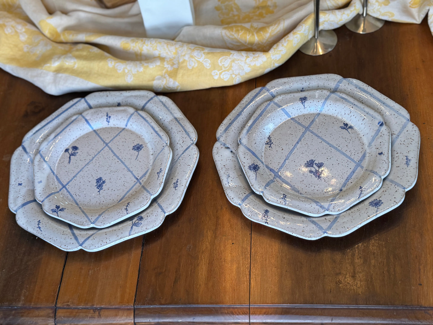 Floral Crosshatch Dinner Set
